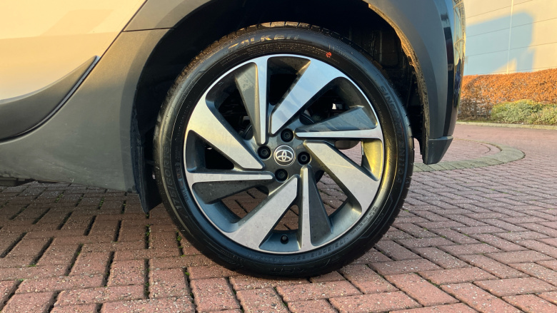 Toyota Aygo X 1.0 VVT-i Edge 5dr Petrol Hatchback